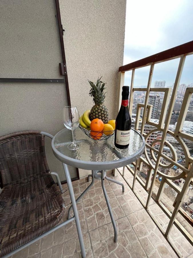 Harmony And Comfort In Your Home. Near The Sea. Odessa Buitenkant foto